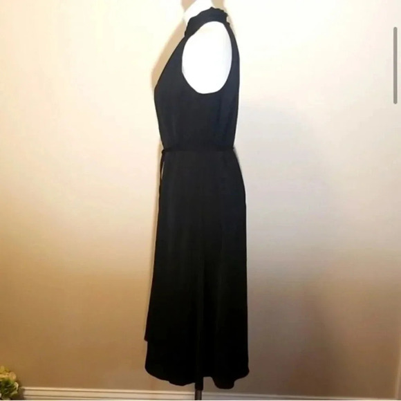 Banana Republic Twist-Neck Satin Dress - Picture 4 of 13